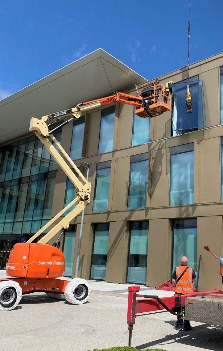 Summit Platforms - Machine of the Week - JLG 450AJ Boom Lift